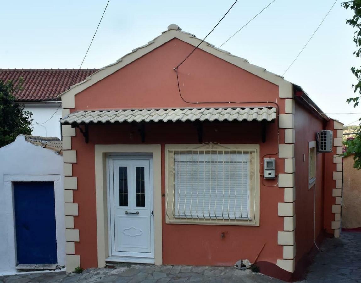 Giannoylas Hoyse{Pigadi Ágios Matthaíos エクステリア 写真